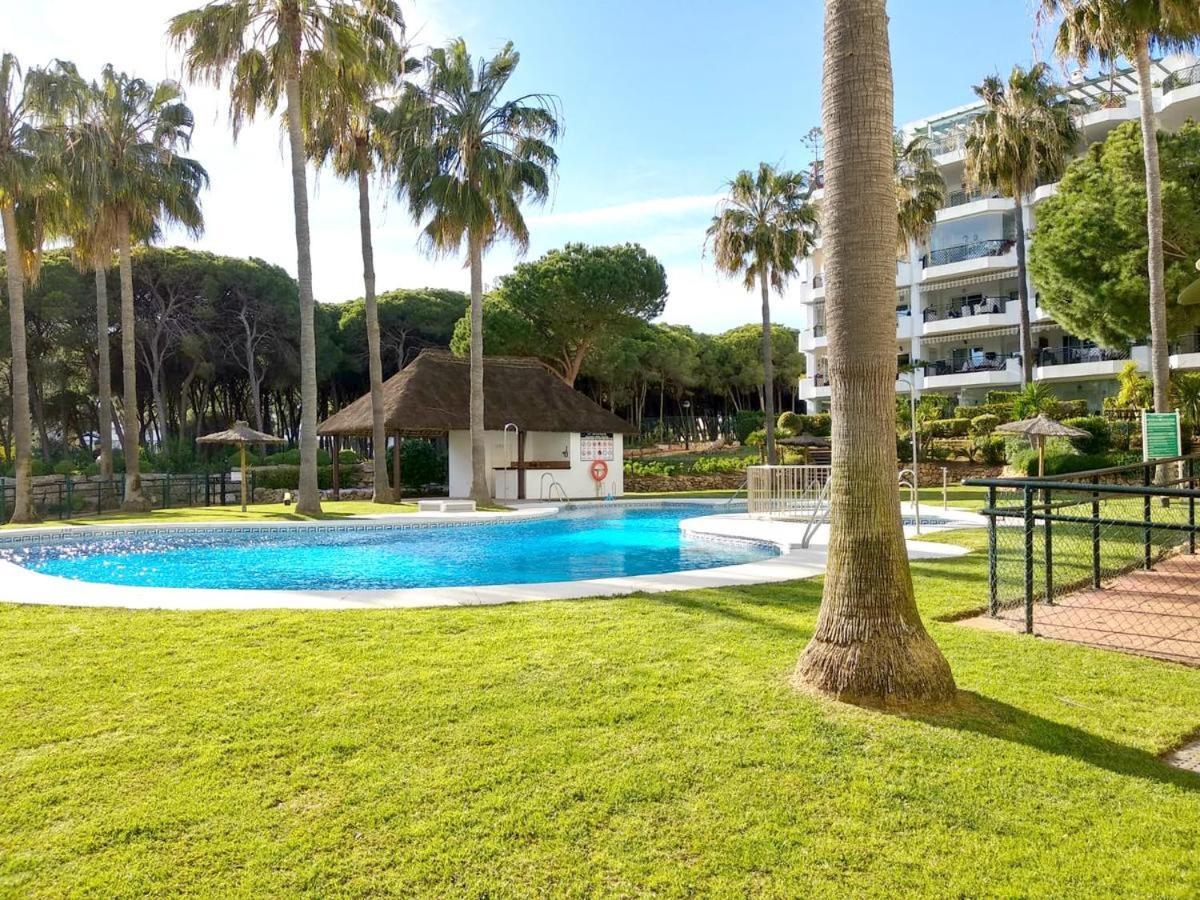 Mi Capricho, Beachfront, Grownfloor, Private Garden & Terrace Sitio de Calahonda Exterior foto