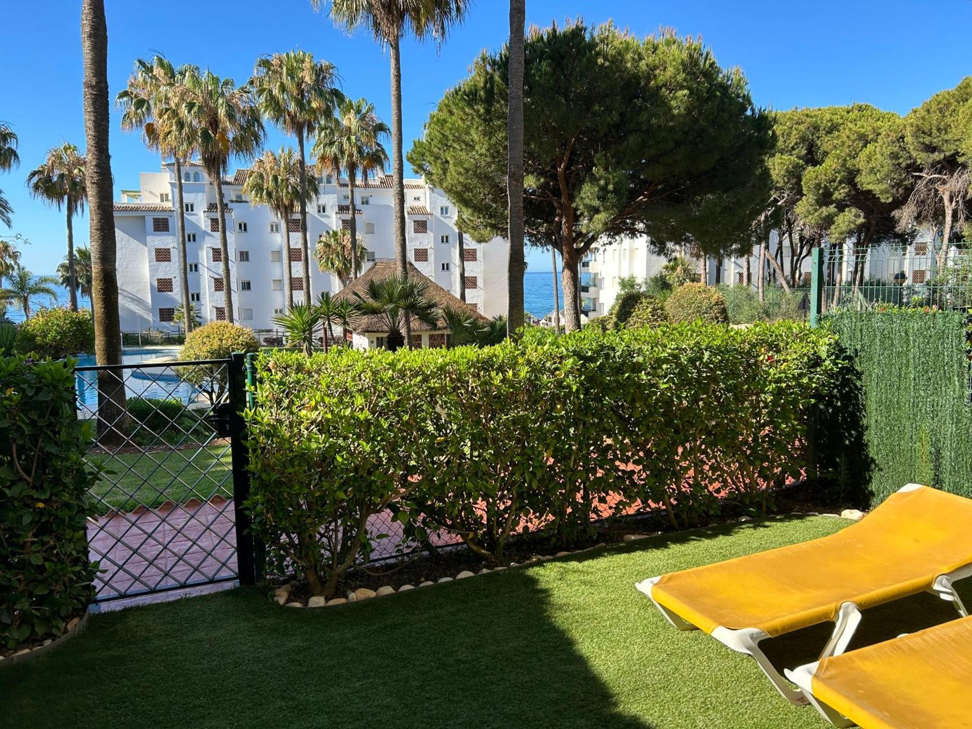 Mi Capricho, Beachfront, Grownfloor, Private Garden & Terrace Sitio de Calahonda Exterior foto