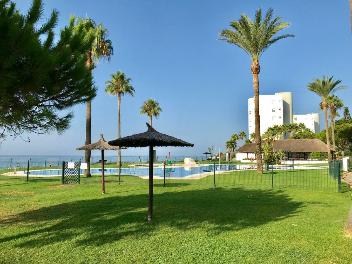 Mi Capricho, Beachfront, Grownfloor, Private Garden & Terrace Sitio de Calahonda Exterior foto