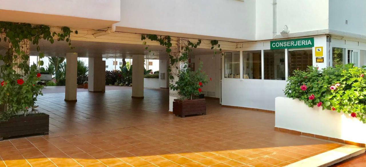 Mi Capricho, Beachfront, Grownfloor, Private Garden & Terrace Sitio de Calahonda Exterior foto